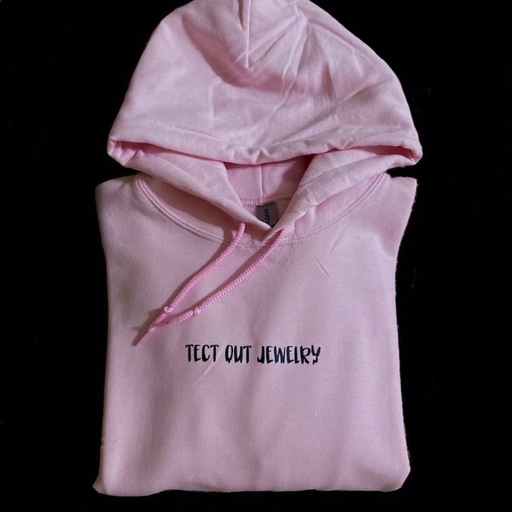 Tect out jewelry Apperal. Compares to Nike in quality.